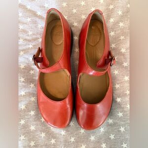 Dansko Diana Women's Red Leather Mary Janes Sandals size EU 38 (US 8)